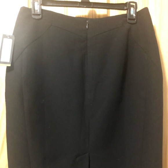 🆑Work/Formal Sleek Skirt! - Picture 4 of 7
